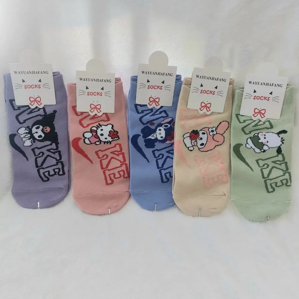 Hello Kitty and Friends Nike ankle Socks (5 pairs) Multi-color Women size 7-9.5